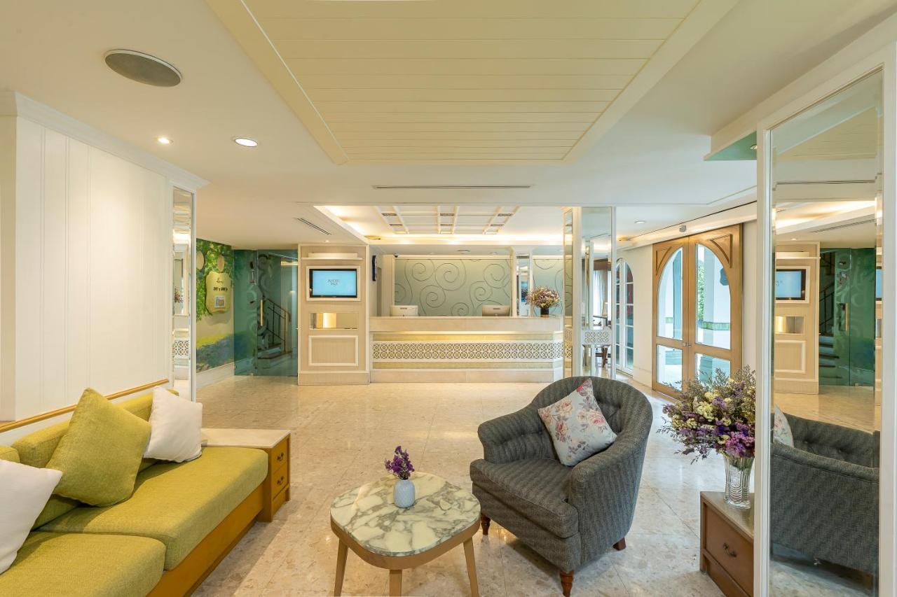 Отель La Petite Salil Sukhumvit Thonglor 1 Бангкок Экстерьер фото