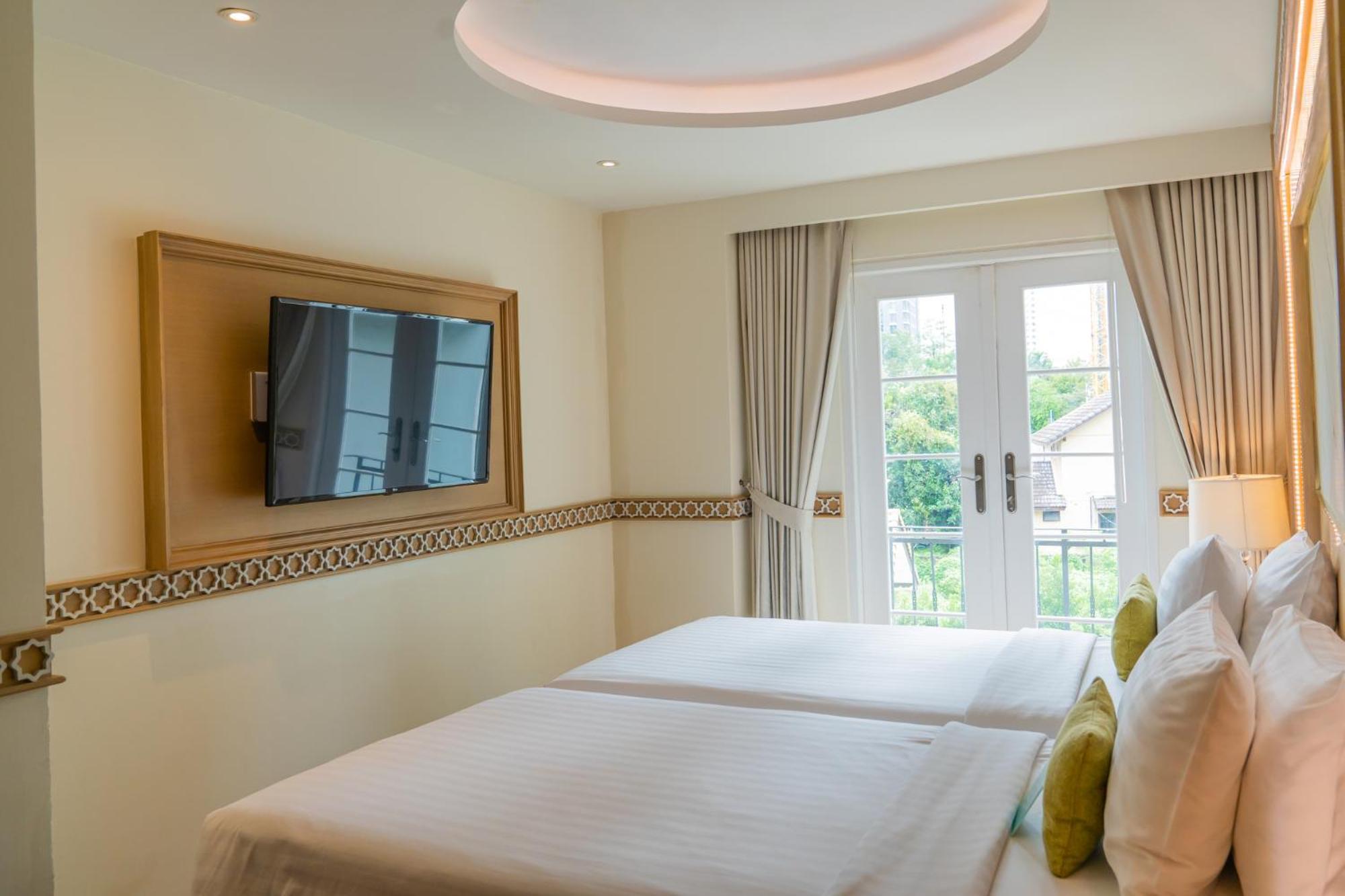 Отель La Petite Salil Sukhumvit Thonglor 1 Бангкок Экстерьер фото